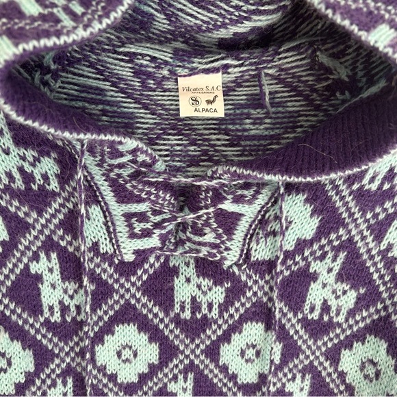 Peruvian Knit Alpaca Hooded Pullover Sweater - Picture 2 of 10